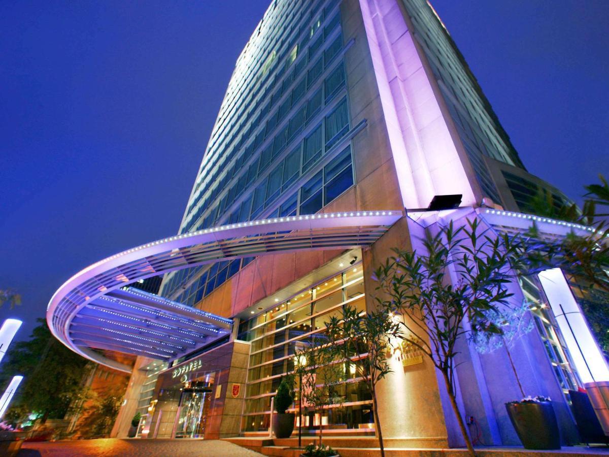 Sofitel Montreal Golden Mile Hotel Exterior photo